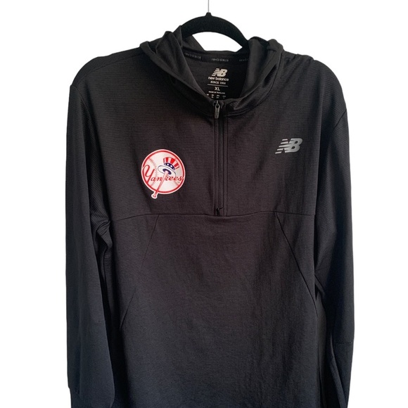 New York Yankees Hoodie - Picture 2 of 8